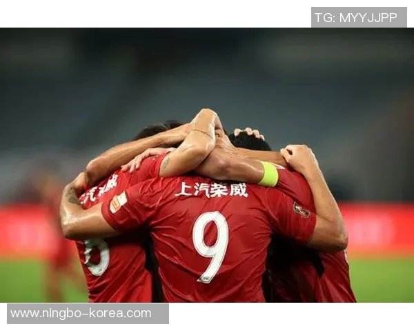 上港与建业精彩对决视频回顾球迷不容错过的激烈瞬间